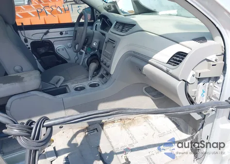 2016 Chevrolet Traverse Ls z USA, uszkodzony, nr VIN 1GNKRFED5GJ289305